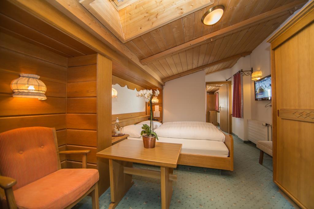 Hotel Cresta Замнаун Номер фото